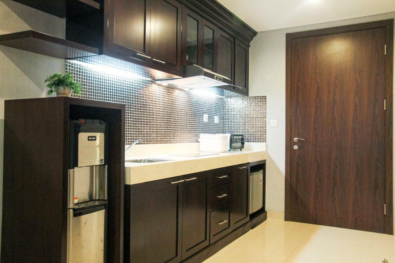 Elegant 1Br Kemang Village Apartment By Travelio Джакарта Екстериор снимка