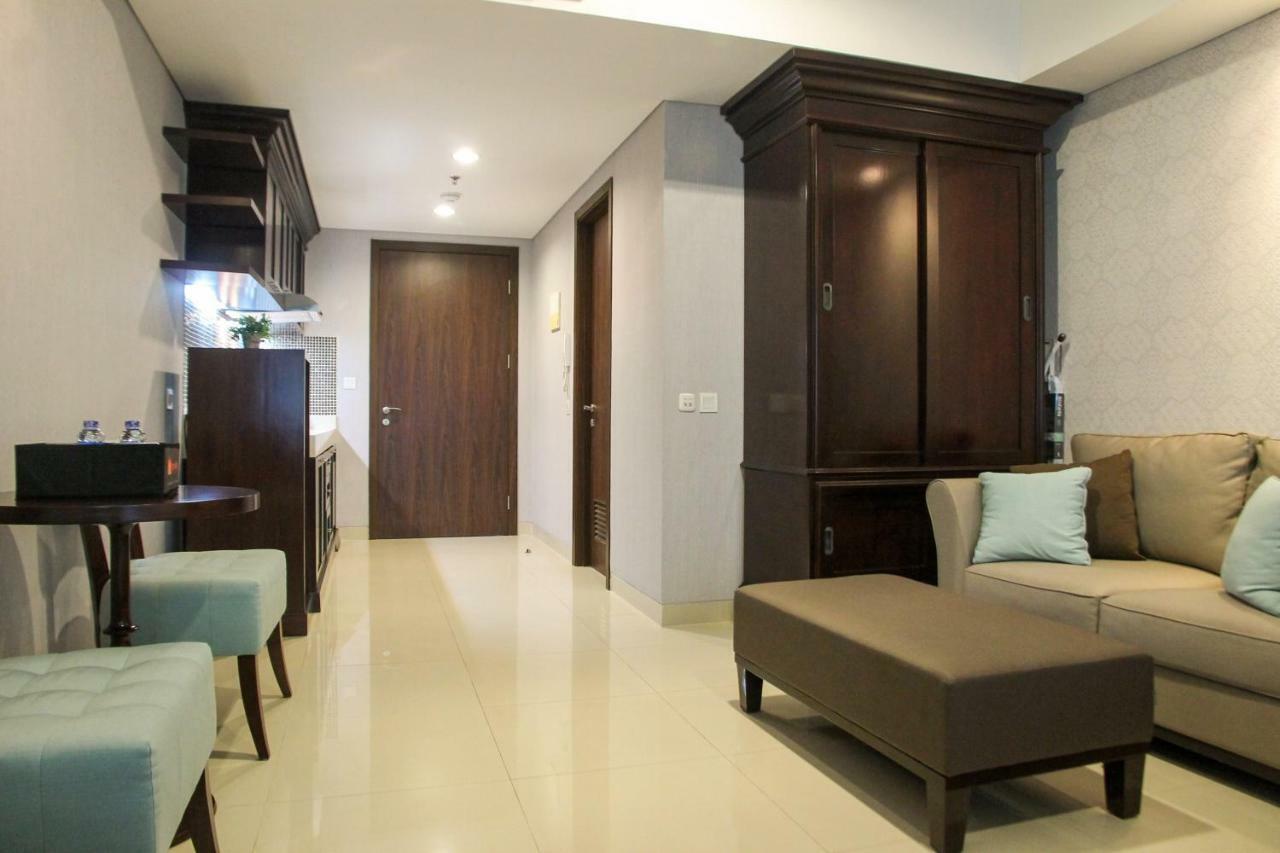 Elegant 1Br Kemang Village Apartment By Travelio Джакарта Екстериор снимка